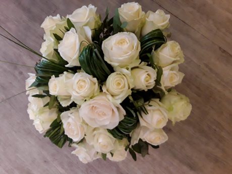 Bouquet_de_roses_blanche